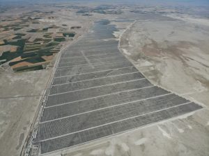 Karapınar GES'te 4 MGW Enerji Şebekeye Aktarımı